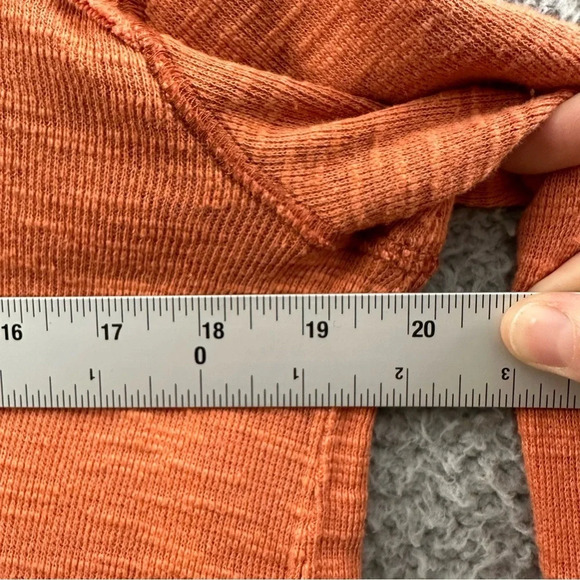 Free People We The Free Split Back Turtleneck Long Sleeve Rust Orange Women's S - Picture 7 of 8